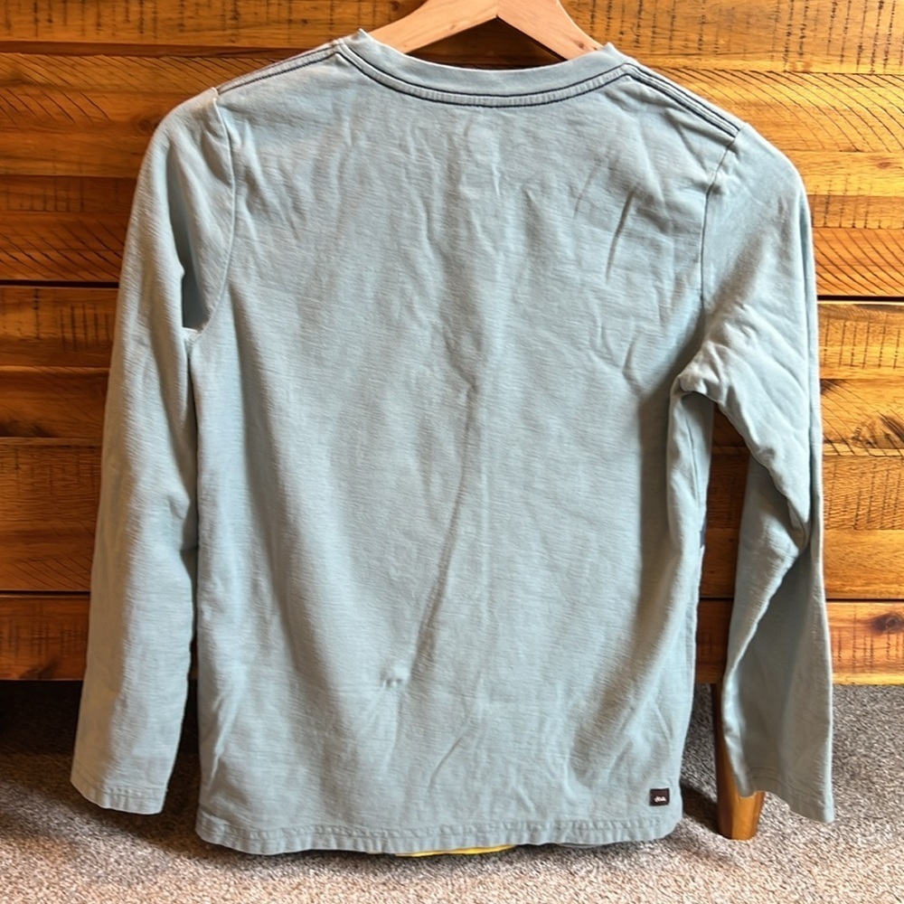 Tea Collection Boye Mountain Graphic Long Sleeve Shirt - Picture 4 of 4
